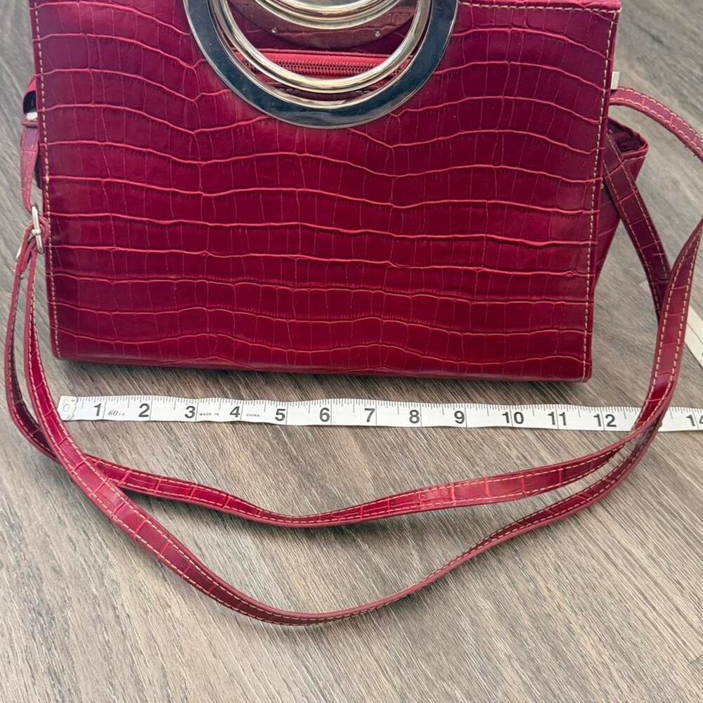 Vintage inspired red faux croc - Picture 7 of 7